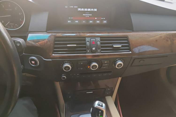 Used BMW 5 Series 2010 530Li Leading Model Audio And AC Panel