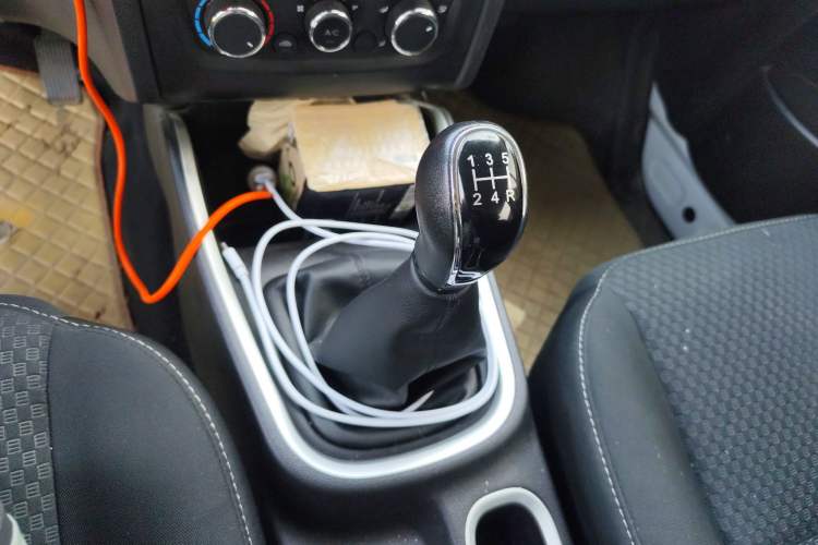 Used Jinbei Gold Hiace M Classic 2023 1.5L Engineering Lion Passenger Vehicle 5/6/7 Seats