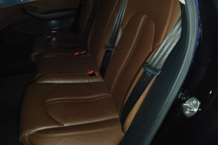 Used Audi A8 2014 A8L 45 TFSI quattro Comfort model
