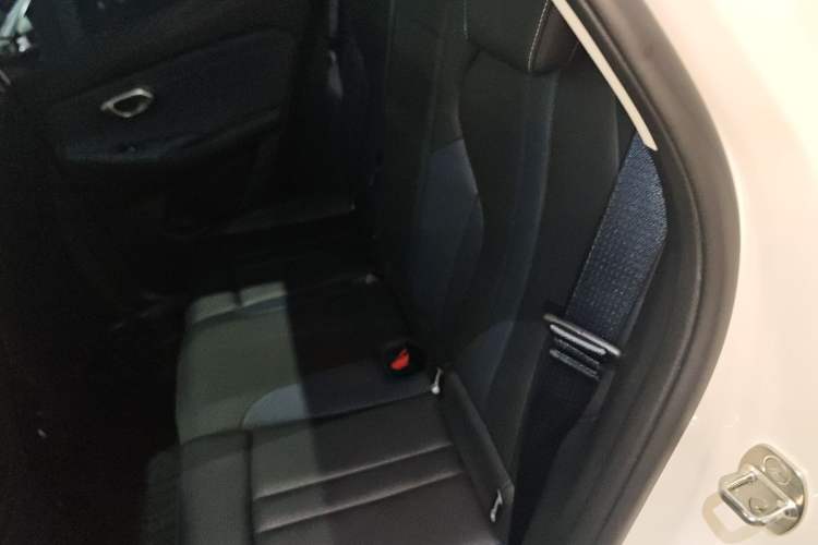 Used GAC Trumpchi GS3 2025 Shadow Speed 270T Enjoyment Edition Soaring to New Heights Left Rear Seat