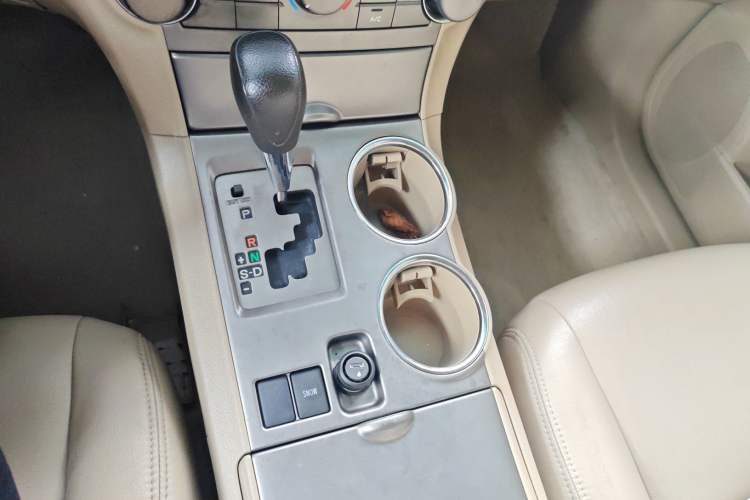 Used Toyota Highlander 2011 2.7L Two-Wheel Drive 5-Seater Elite Edition Gear Lever