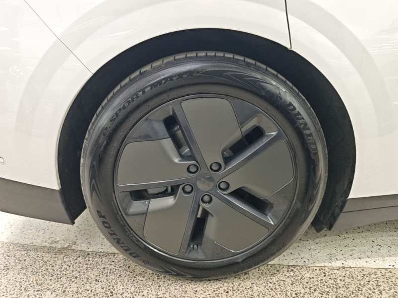 Used Li Auto i6 2025 Model Two-Wheel-Drive Standard Type — 25