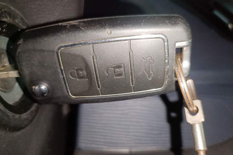 Used FORTHING Lingzhi 2023 M5L 1.6L Base Model 7 Seats
