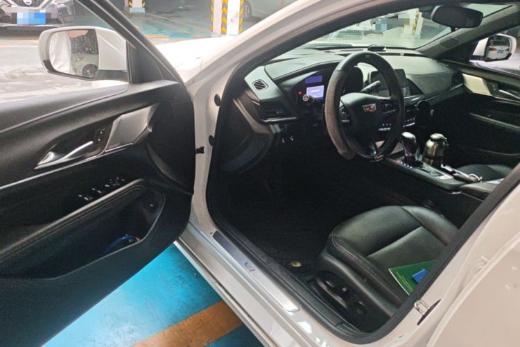 Used Cadillac CT4 2022 28T Luxury Edition Driver Seat