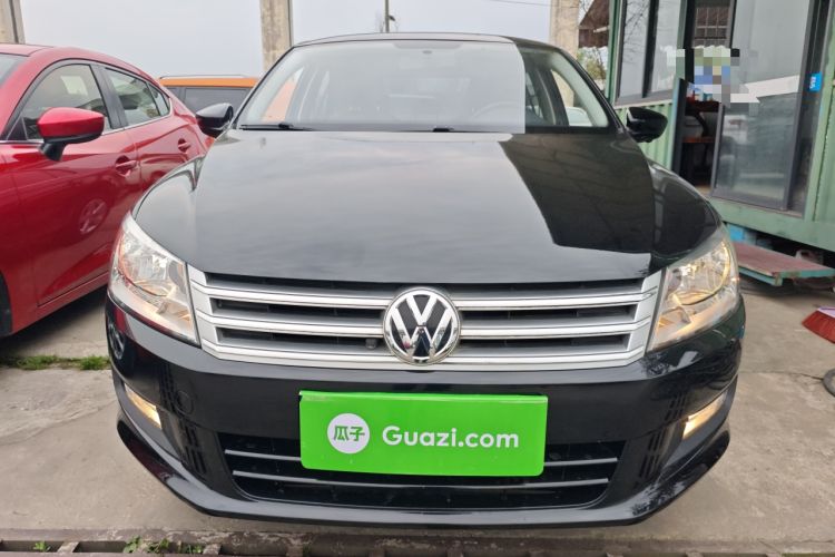 Used Volkswagen Santana 2015 1.6L Manual Comfort Edition Front