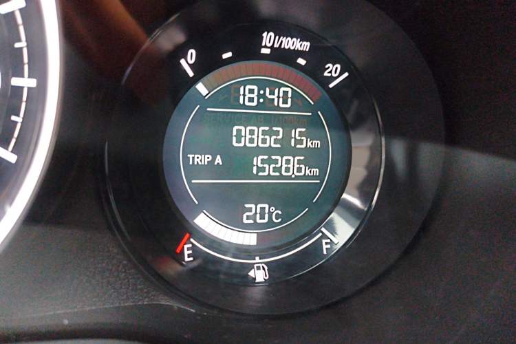 Used Honda XR-V 2015 1.8L EXi Manual Comfort Edition Odometer Close Up