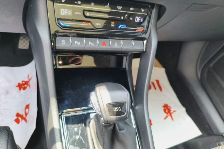 Used Skoda Kodiaq 2023 TSI330 5-Seater Two-Wheel-Drive Luxury Edition Gear Lever