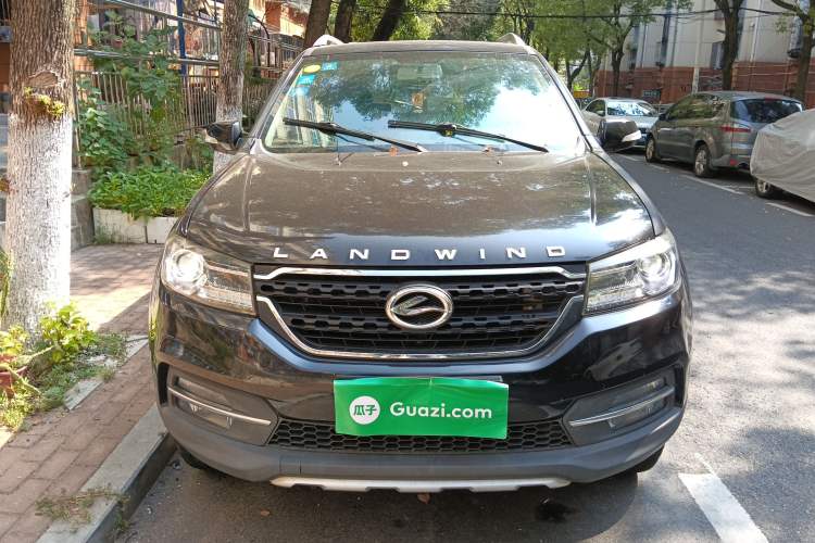 Used Land X8 2017 2.0T Gasoline 4x2 Luxury Edition