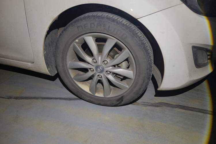 Used Hyundai Elantra (5th Generation / Langdong) 2015 1.6L Automatic Fashion Model