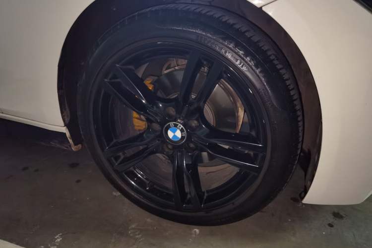 Used BMW 3 Series 2019 320i M Sport Night Edition Right Front Wheel Hub