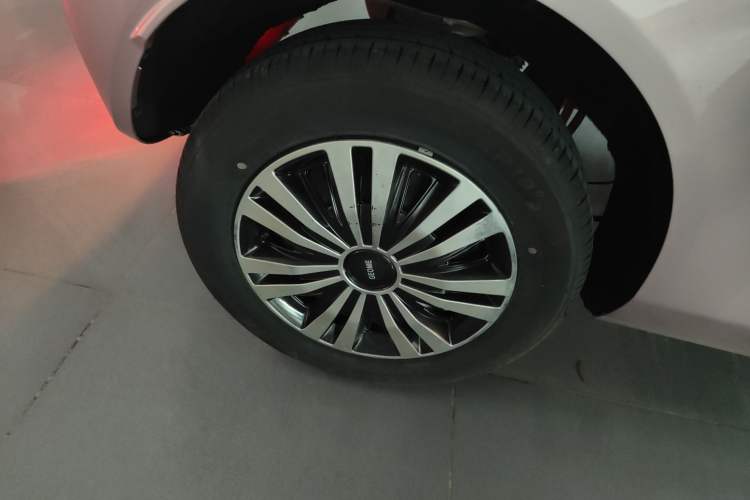 Used Geely Galaxy Panda 2023 Panda Mini 200km Endurance Bear
