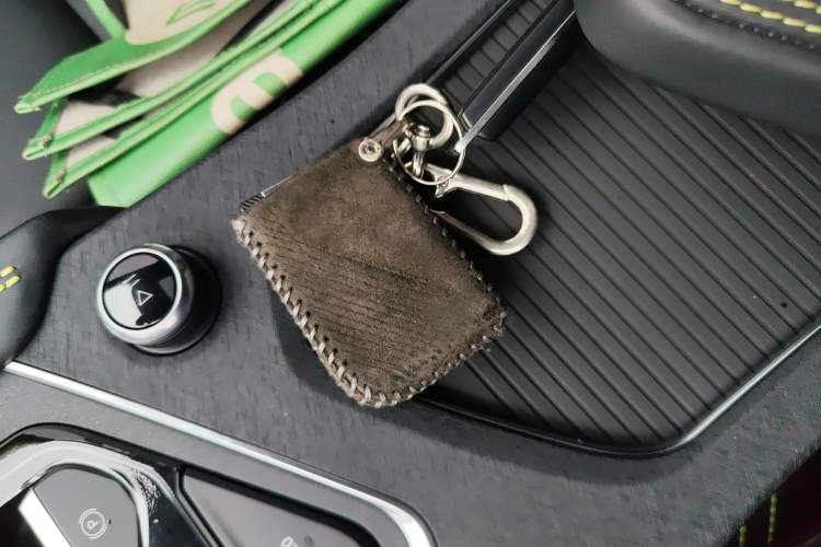 Used Lynk & Co 05 2020 2.0TD Two-Wheel Drive Shine Halo