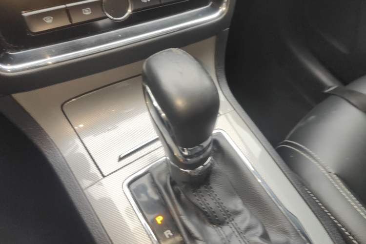 Used Roewe RX5 2020 20T Automatic 4G Connect Excellence Edition