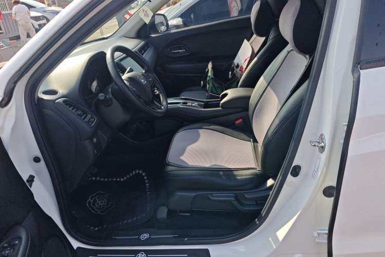 Used Honda Vezel 2017 1.5L CVT 2WD Comfort Model
