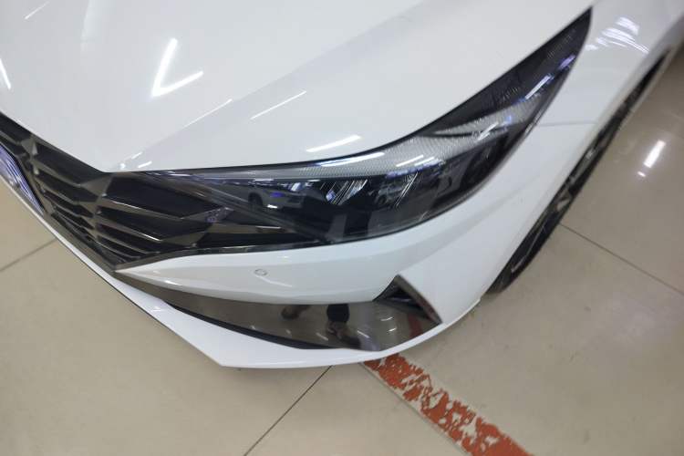 Used Hyundai Elantra 2021 1.5L CVT GLX Elite Edition Left Front Headlight