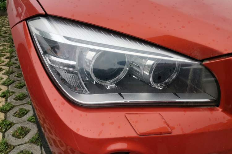 Used BMW X1 2015 sDrive18i Leading Edition Right Front Headlight
