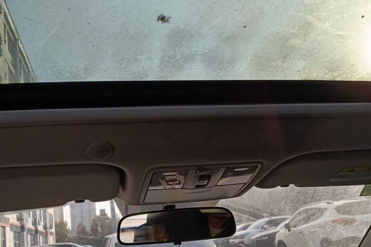 Used Kia kx1 Stonic 2021 1.4L CVT Sunroof Model Headliner