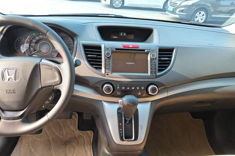 Used Honda CR-V 2015 2.0L 2WD Classic Edition
