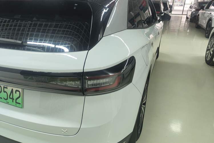 Used Volkswagen ID.4 X 2021 Pure+ Long-Range Edition Exterior 3