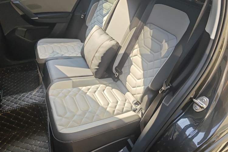 Used Volkswagen Tayron 2025 Zhongxiang Version 300TSI Left Rear Seat