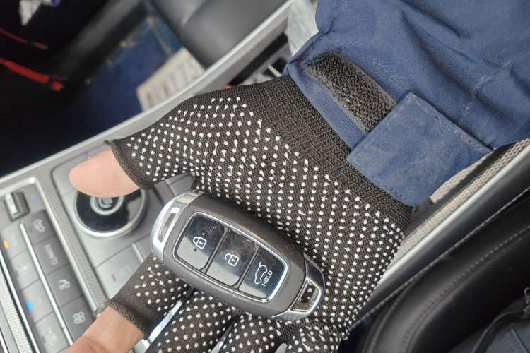 Used Hyundai Santa Fe 2023 Traveler 380T GDi Automatic Two-Wheel Drive GLX Elite Edition
