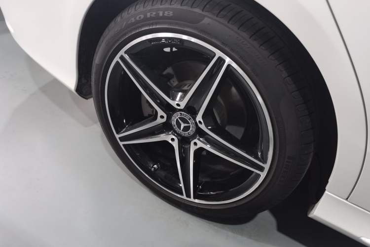 Used Mercedes-Benz C-Class 2020 Restyled C 260 Sport Edition Exterior 5