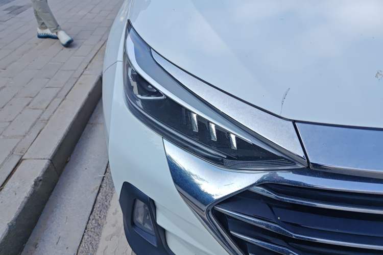 Used BAIC Beijing X5 2018 1.5T CVT New Smart Version China V Emission Standard Exterior 3