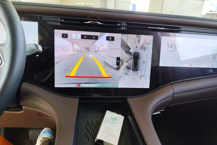 Used EXEED Lanyue 2023 400T Four-Wheel Drive Starry Edition 7-Seater
