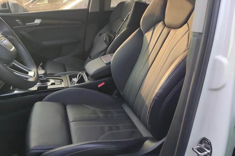 Used Audi Q5L 2023 40T Fashionable and Dynamic Edition
