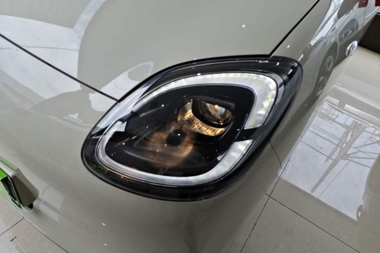 Used Wuling Hongguang MINIEV 2025 Four-Door Version Advanced Edition