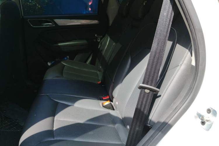 Used Roewe RX5 2019 20T Two-Wheel Drive Automatic 4G Connected Platinum Edition
