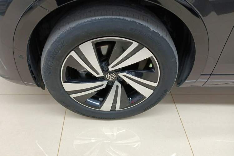 Used Volkswagen Tavendor 2023 380TSI Four-Wheel Drive R-Line Cruise Edition
