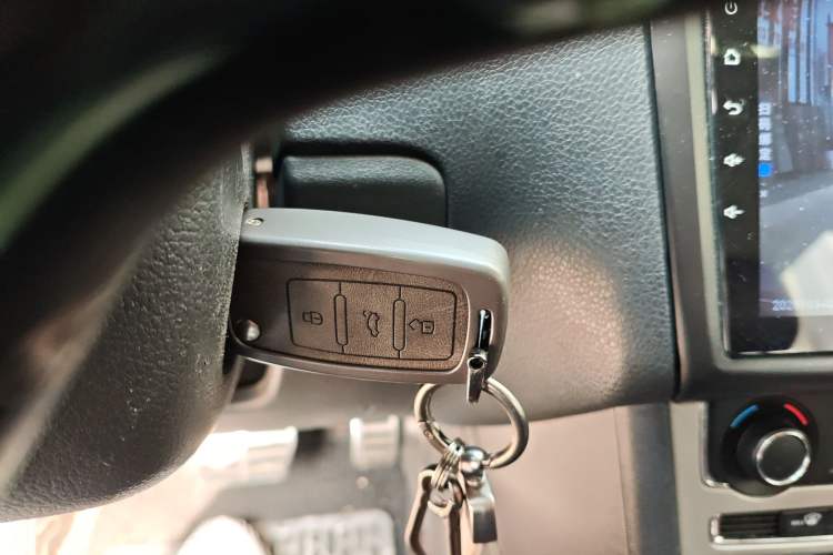 Used Volkswagen Polo 2016 1.6L Cross Polo Automatic