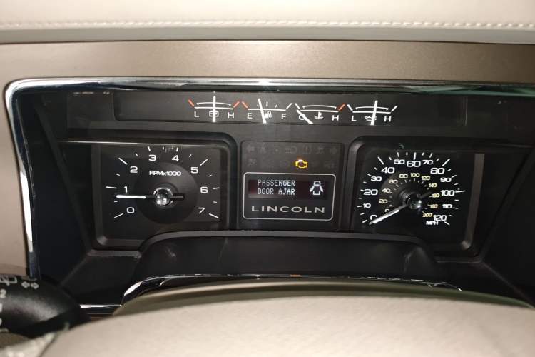 Used Lincoln Navigator 