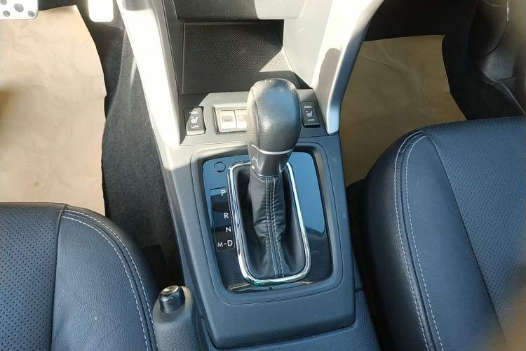 Used Subaru Forester 2015 2.0i Special Edition Commemorative Model
