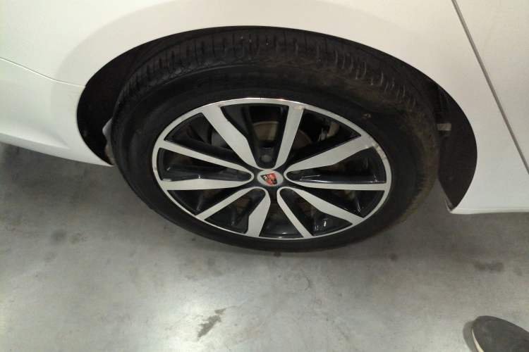 Used Roewe i6 2018 20T Automatic Flagship Edition
