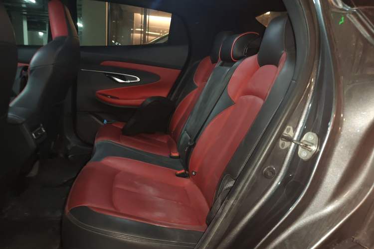 Used CHANGAN UNI-T 2020 1.5T Prestige Version
