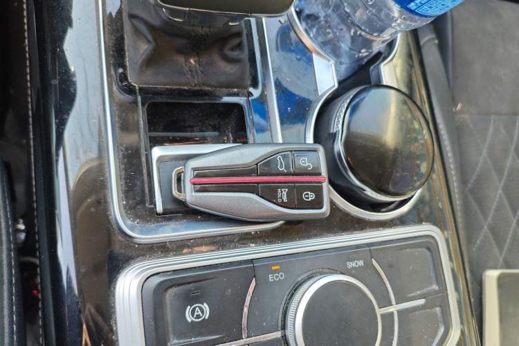 Used Hongqi HS7 2022 2.0T DCT Two-Wheel Drive Smart Connect Flagship Edition 7 Seats
