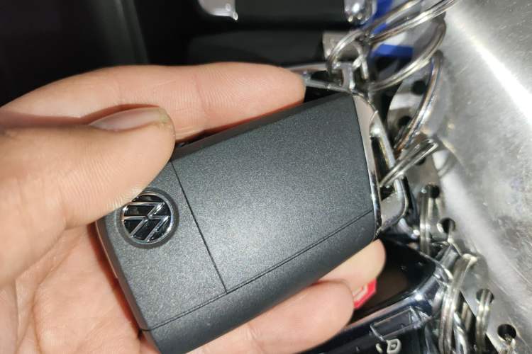 Used Volkswagen T-ROC 2026 Model 280TSI DSG Two-Wheel Drive Shiguang Edition Vehicle Key