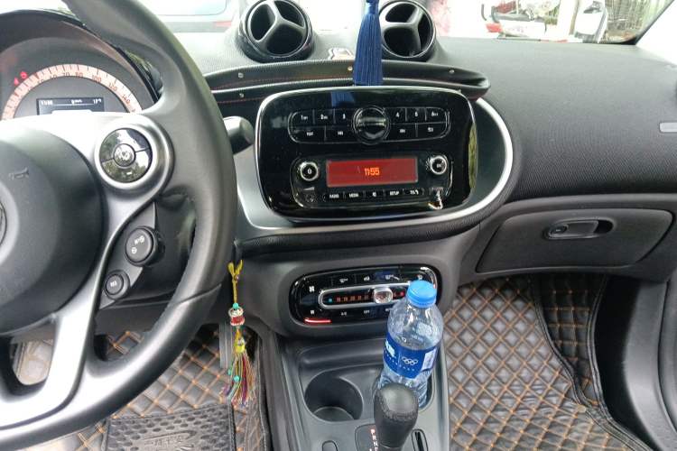 Used smart fortwo 2018 1.0L 52kW Hardtop Passion Edition China V Standard