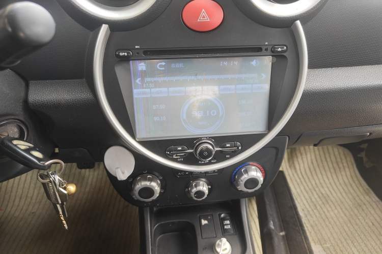 Used Lifan Auto 330 2014 1.3L Manual Comfort Version Audio And AC Panel