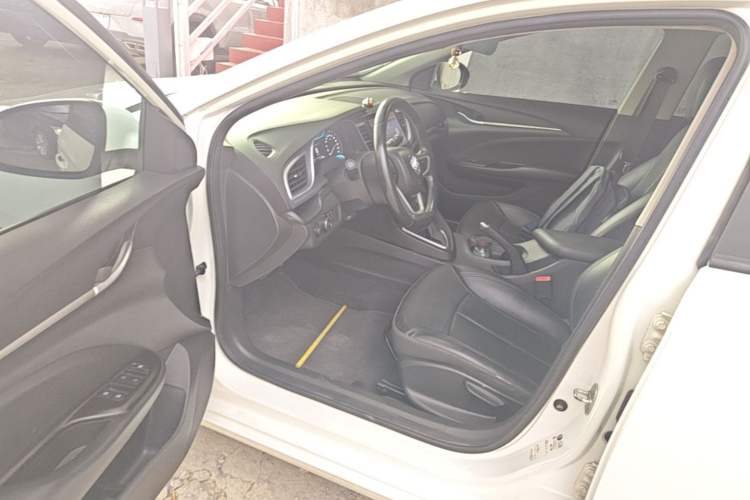Used Buick GT 2018 18T Automatic Elite Model