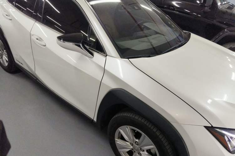 Used Lexus UX 2020 260h Explore & Adventure Edition