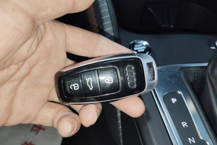 Used Audi Q2L 2018 35 TFSI Launch Exclusive Edition China V