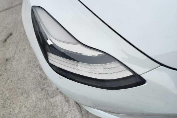 Used Tesla Model 3 2019 Long-Range Rear-Wheel-Drive Version Right Front Headlight