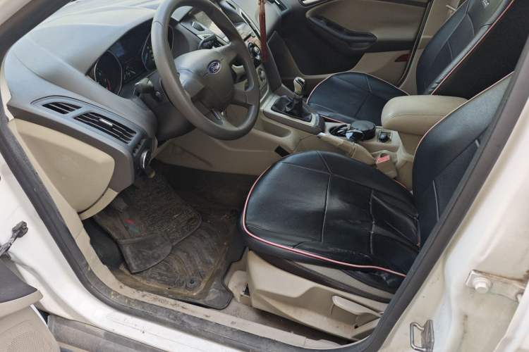 Used Ford Focus 2012 Sedan 1.6L Manual Comfort Model Left Front Seat