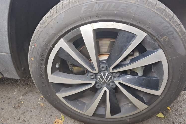 Used Volkswagen Tharu 2022 330TSI Four-Wheel Drive Luxury Edition Right Front Wheel Hub