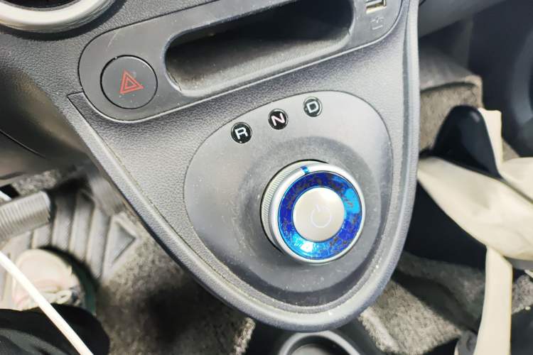 Used ORA Black Cat 2022 351 km Range Luxury Version Lithium-Ion Battery