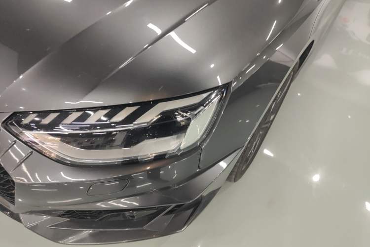 Used Audi A4L 2022 40 TFSI Fashion Dynamic Model
