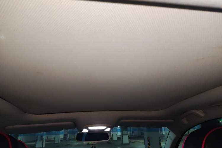 Used Zotye Z700 2016 1.8T DCT Prestige Edition